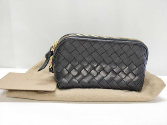BOTTEGA VENETA Intrecciato Bottega Veneta Pouch Black Pouch