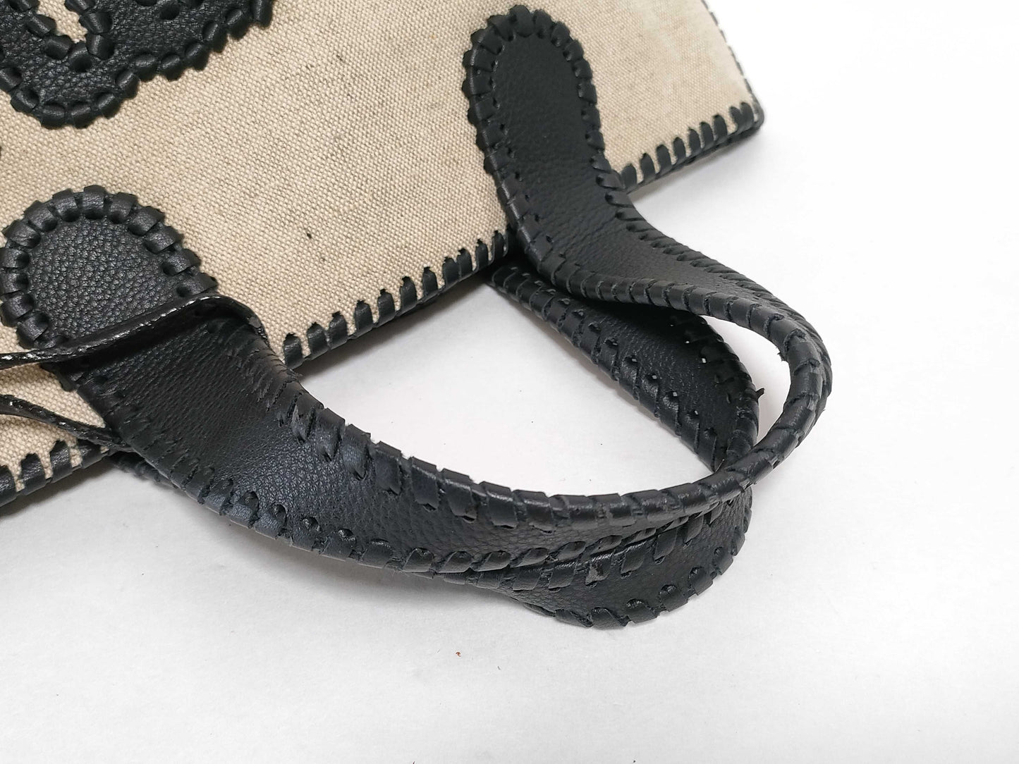 Samantha Thavasa Handbag
