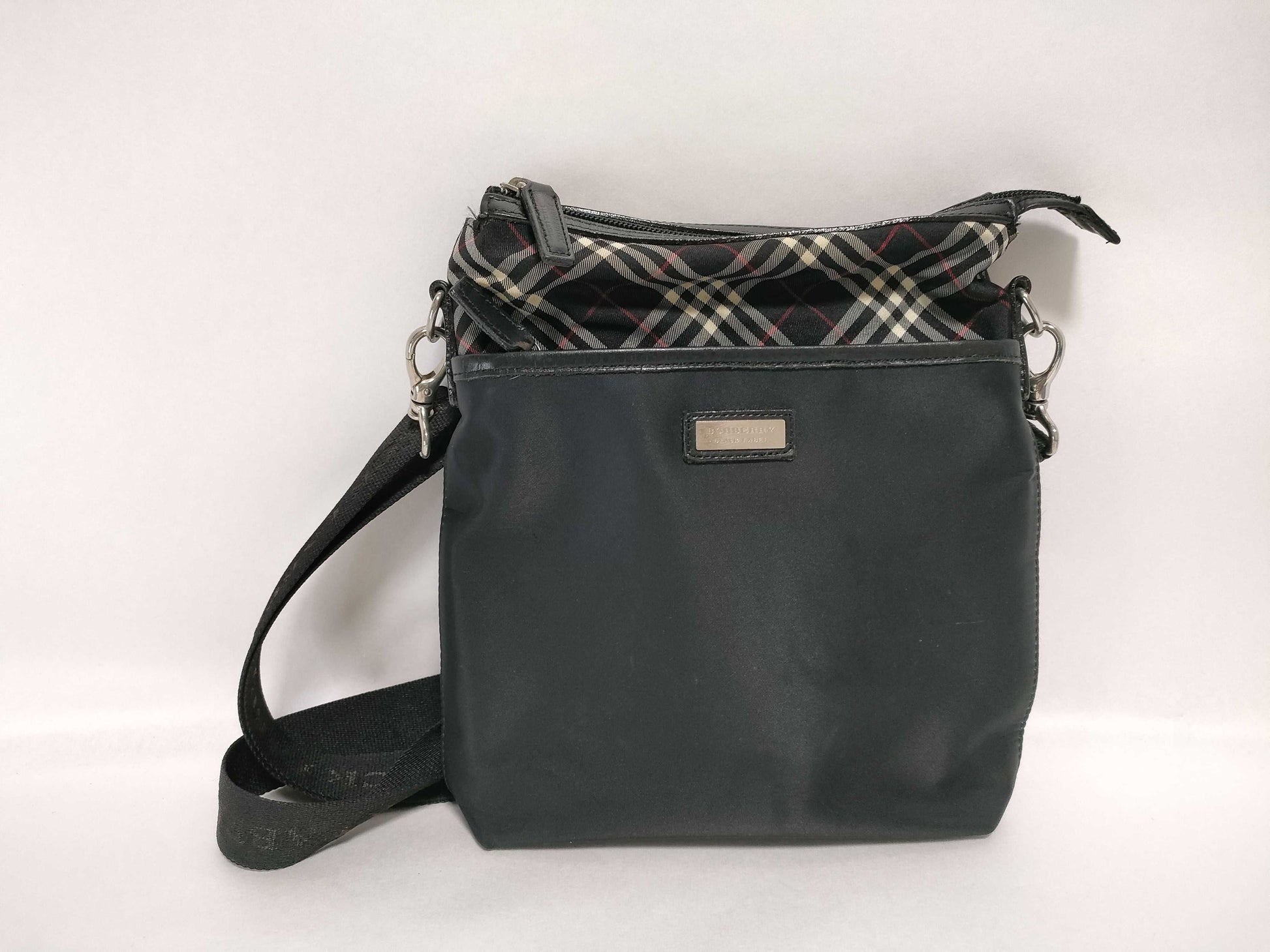 BURBERRY Nova Check Shoulder Sacoche Shoulder Bag