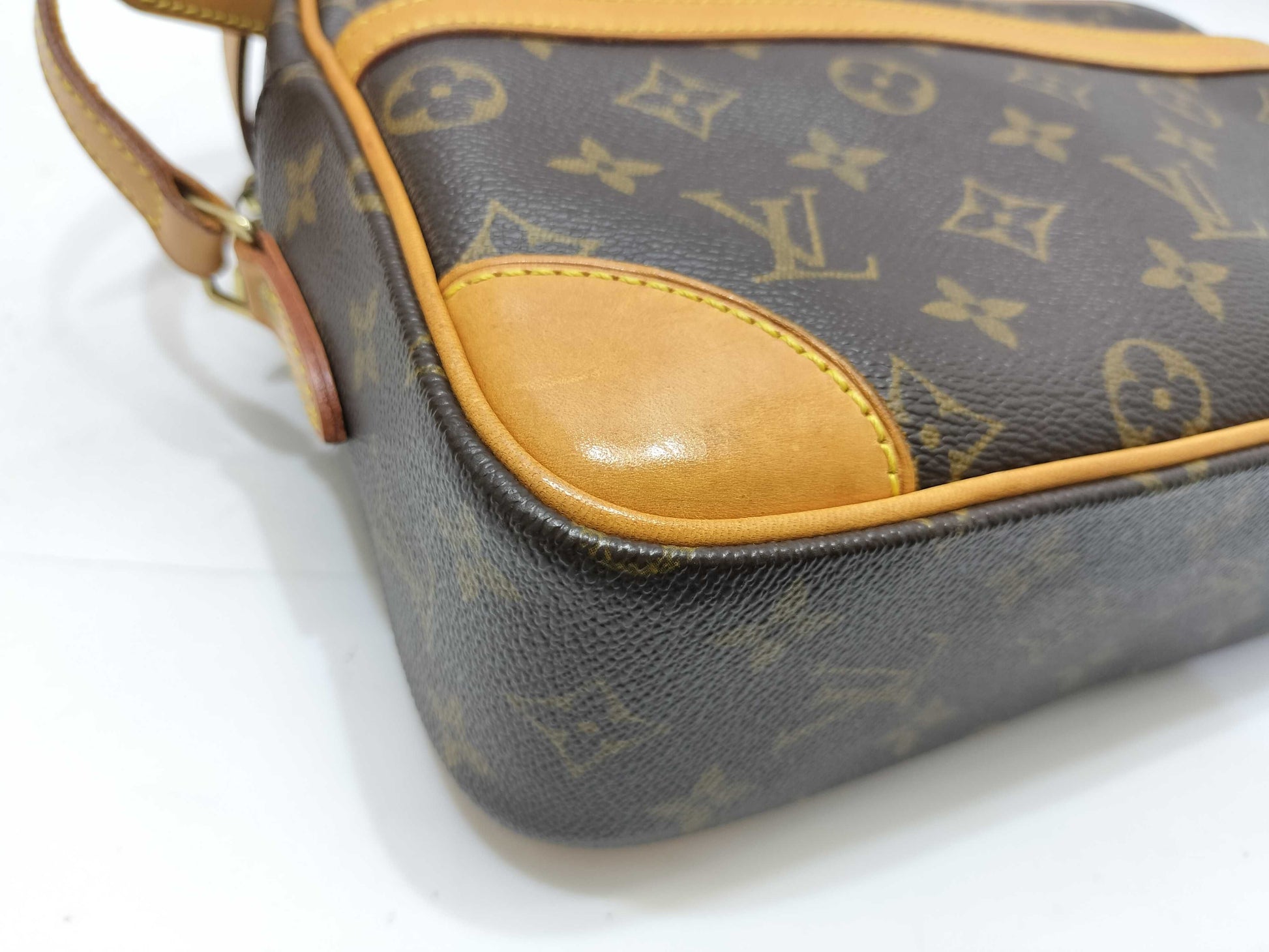 LOUIS VUITTON Monogram LV Trocadero Monogram Shoulder Bag