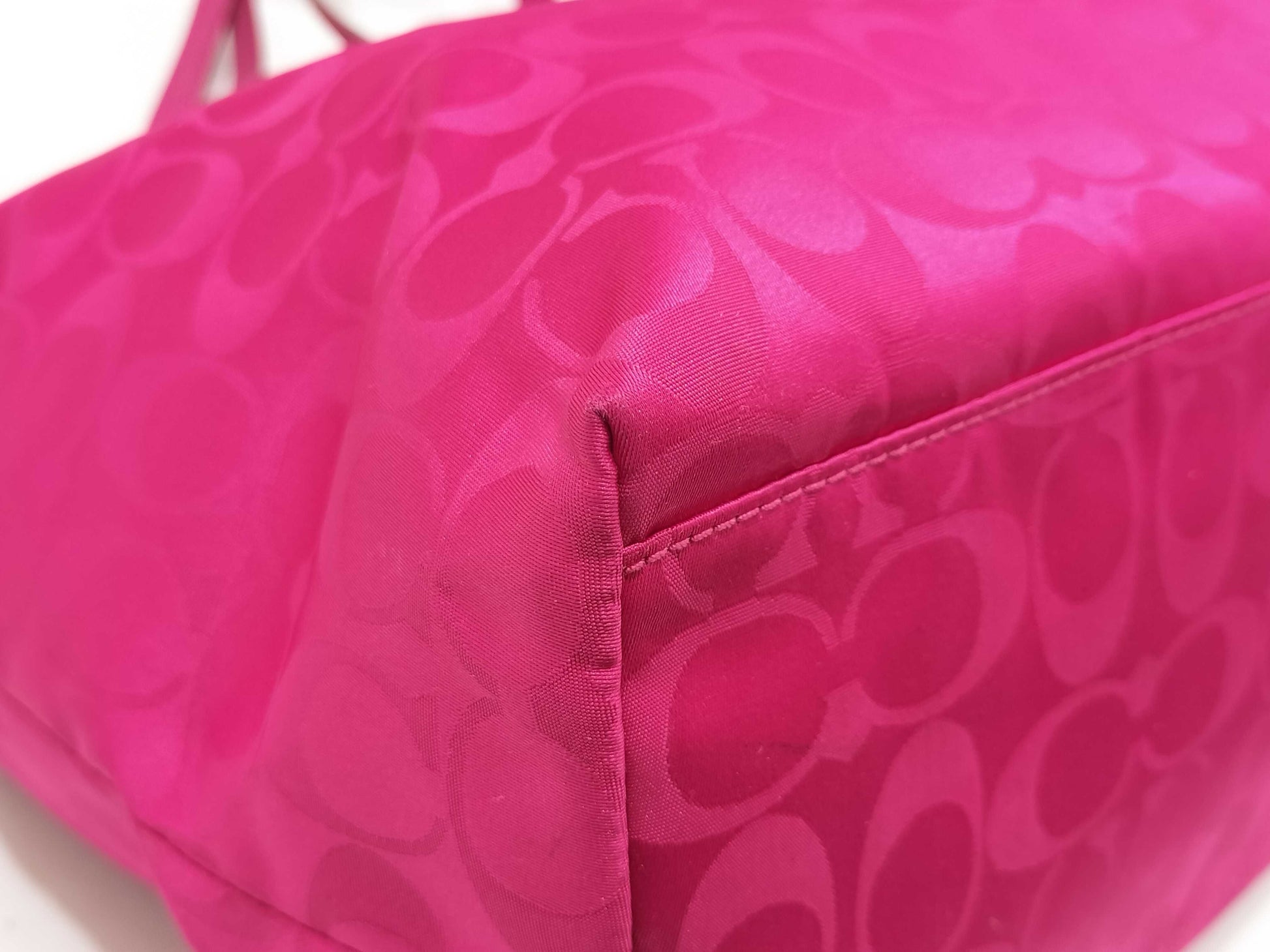 COACH Signature Coach Pink Shoulder Bag Tote Bag