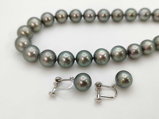Pearl diameter approx. 8.7-10.9mm METAL 54.6g / Pearl diameter approx. 9.6-9.7mm K14WG 3.6g Other accessories