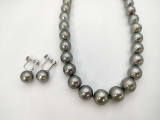 Pearl diameter approx. 8.7-10.9mm METAL 54.6g / Pearl diameter approx. 9.6-9.7mm K14WG 3.6g Other accessories