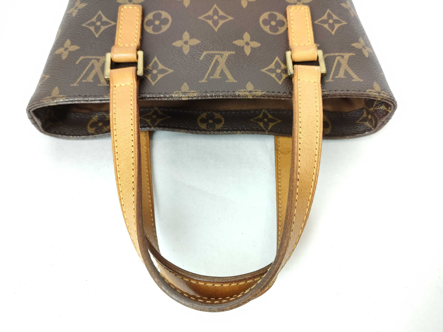 LOUIS VUITTON Monogram Vuitton Bag Handbag