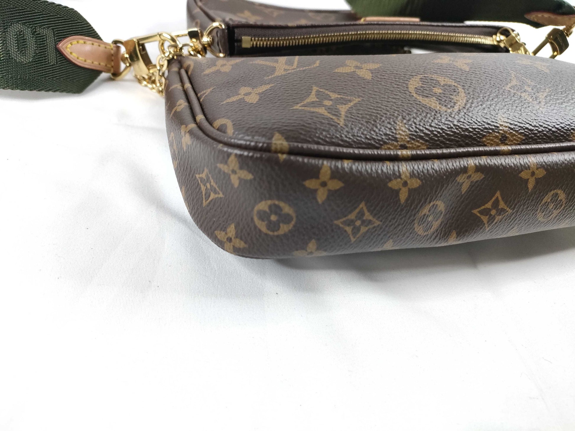 LOUIS VUITTON Monogram Louis Vuitton Myrti Shoulder Bag Shoulder Bag