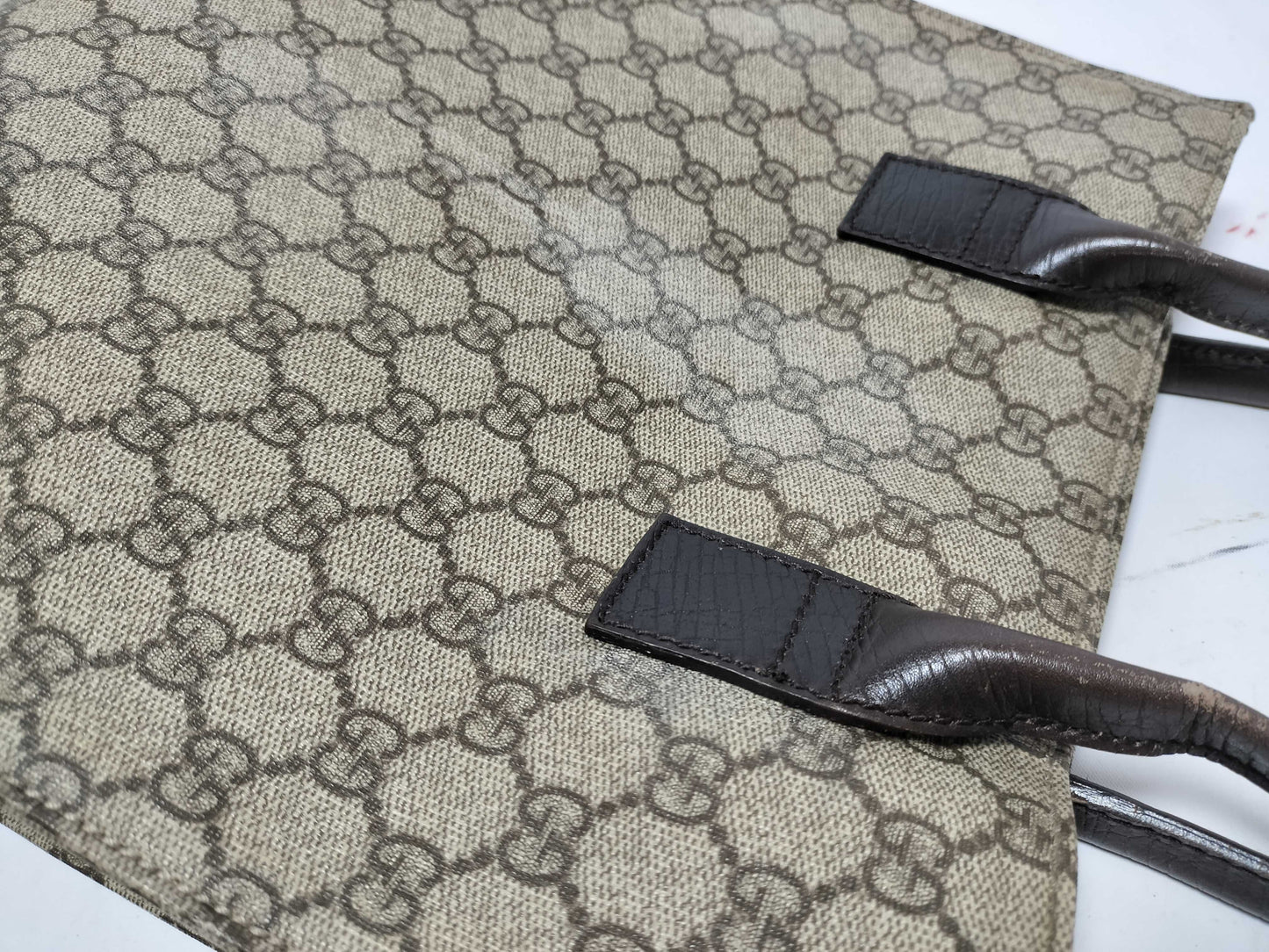 GUCCI Gucci GG Supreme Bag Brown Handbag