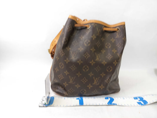 LOUIS VUITTON Monogram LV Monogram Petit Noe M42226 AR1909 Shoulder Bag