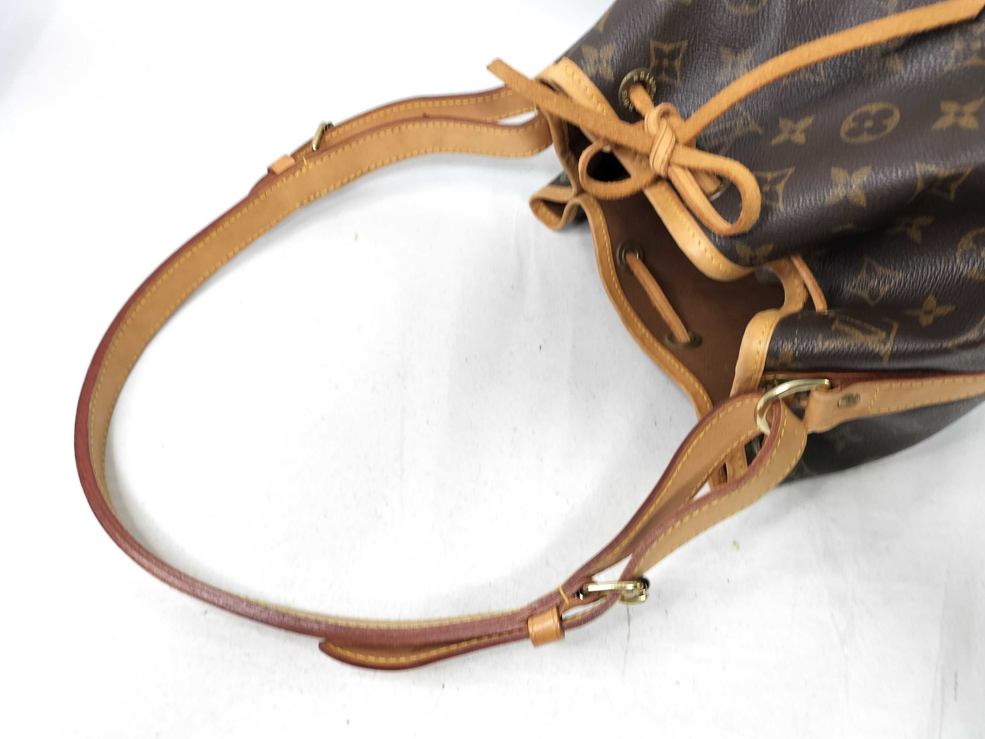 LOUIS VUITTON Monogram LV Monogram Petit Noe M42226 AR1909 Shoulder Bag