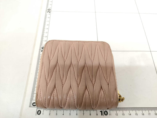 miu miu miu leather bi-fold wallet pink wallet