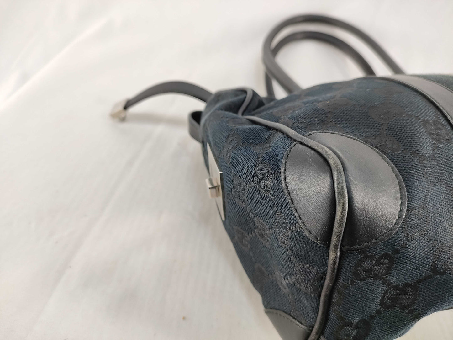 GUCCI Gucci GG Canvas Handbag 000/0851 Black Handbag