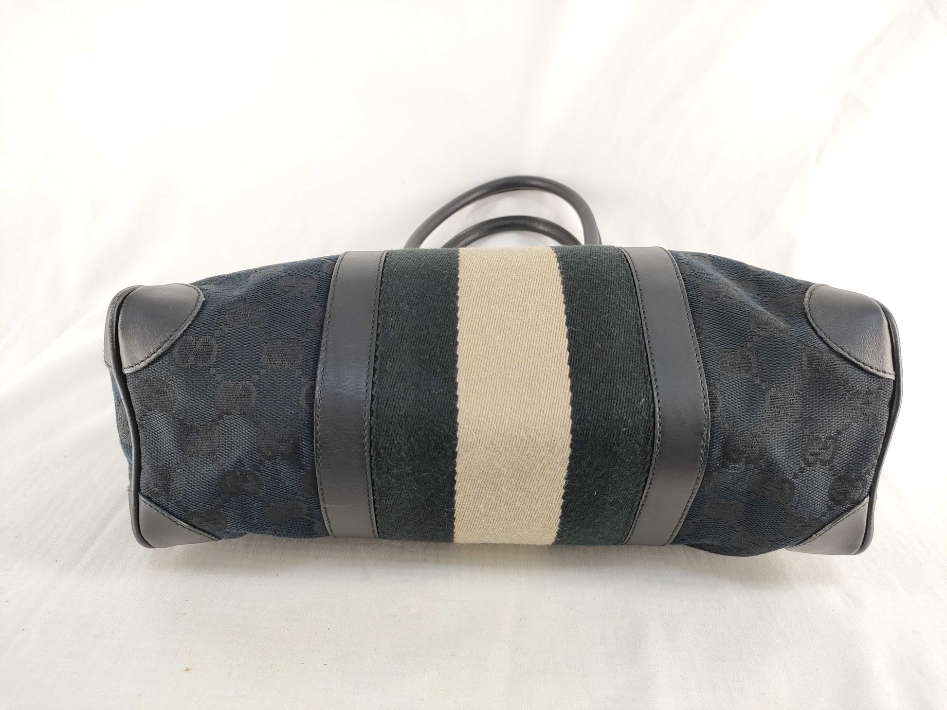GUCCI Gucci GG Canvas Handbag 000/0851 Black Handbag