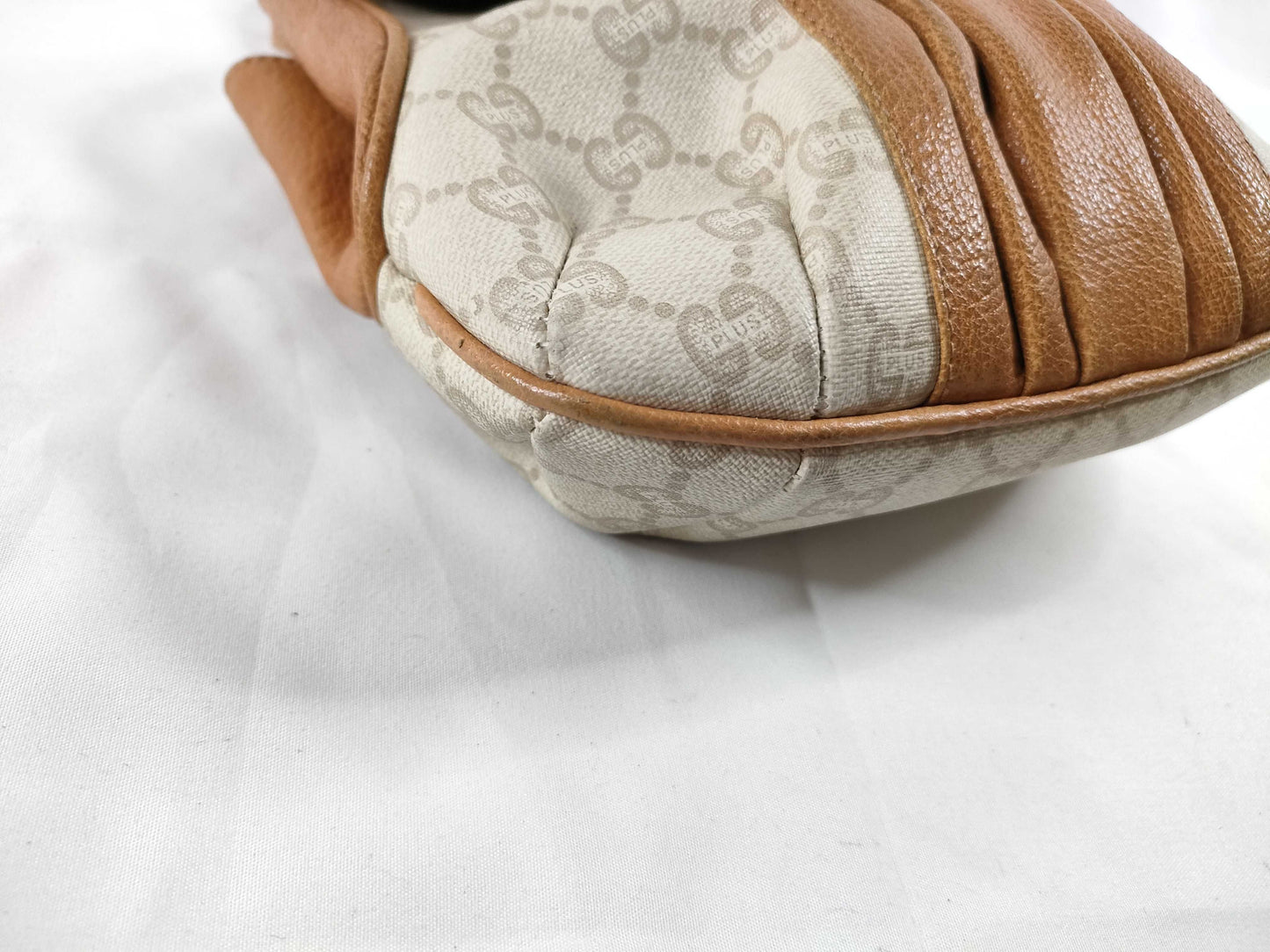GUCCI GG Plus Gucci GG Plus Shoulder Bag Brown x Ivory Shoulder Bag