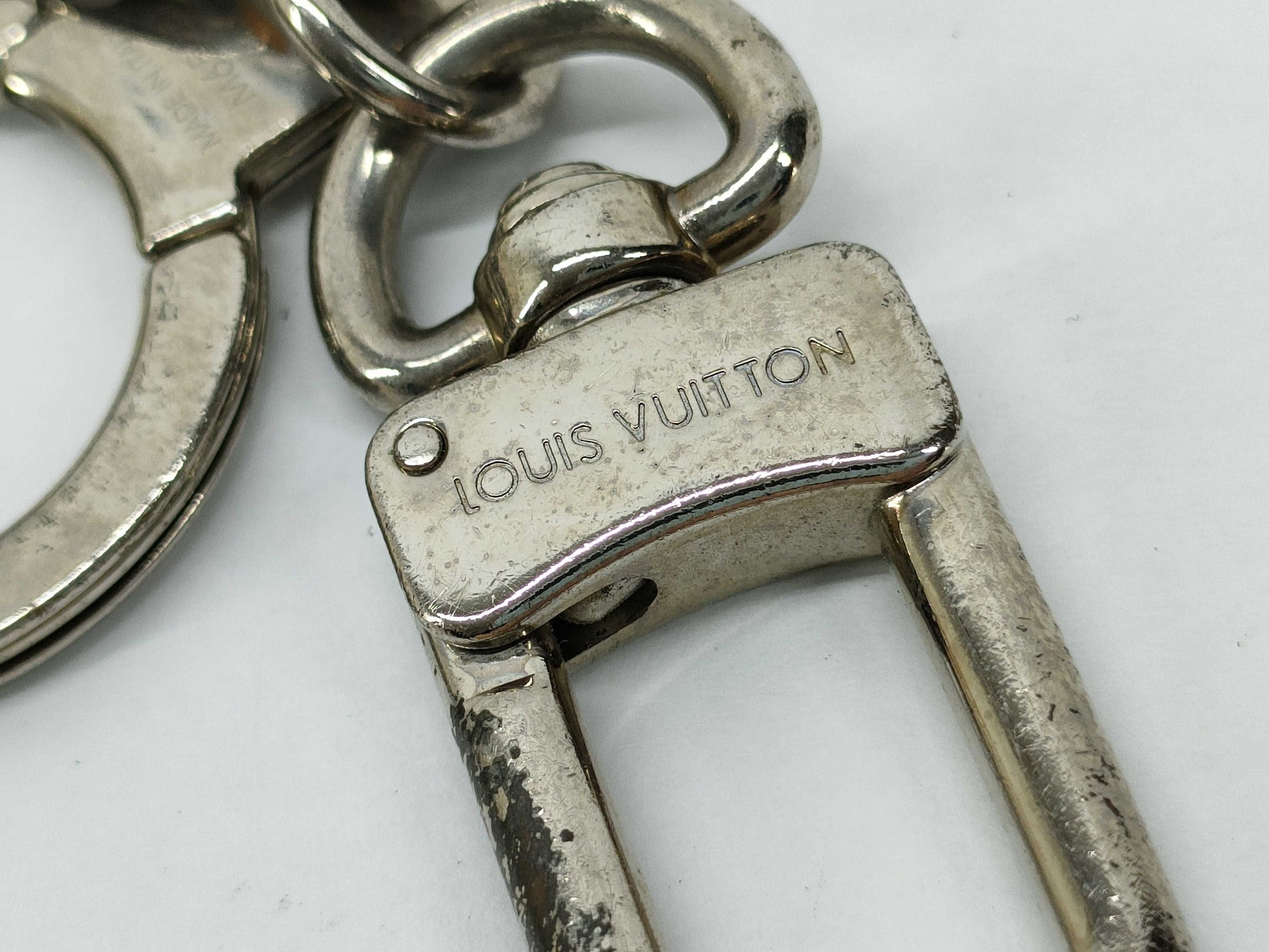 LOUIS VUITTON LV Porto Claynishal M65071 LE0158 Keycase Keychain