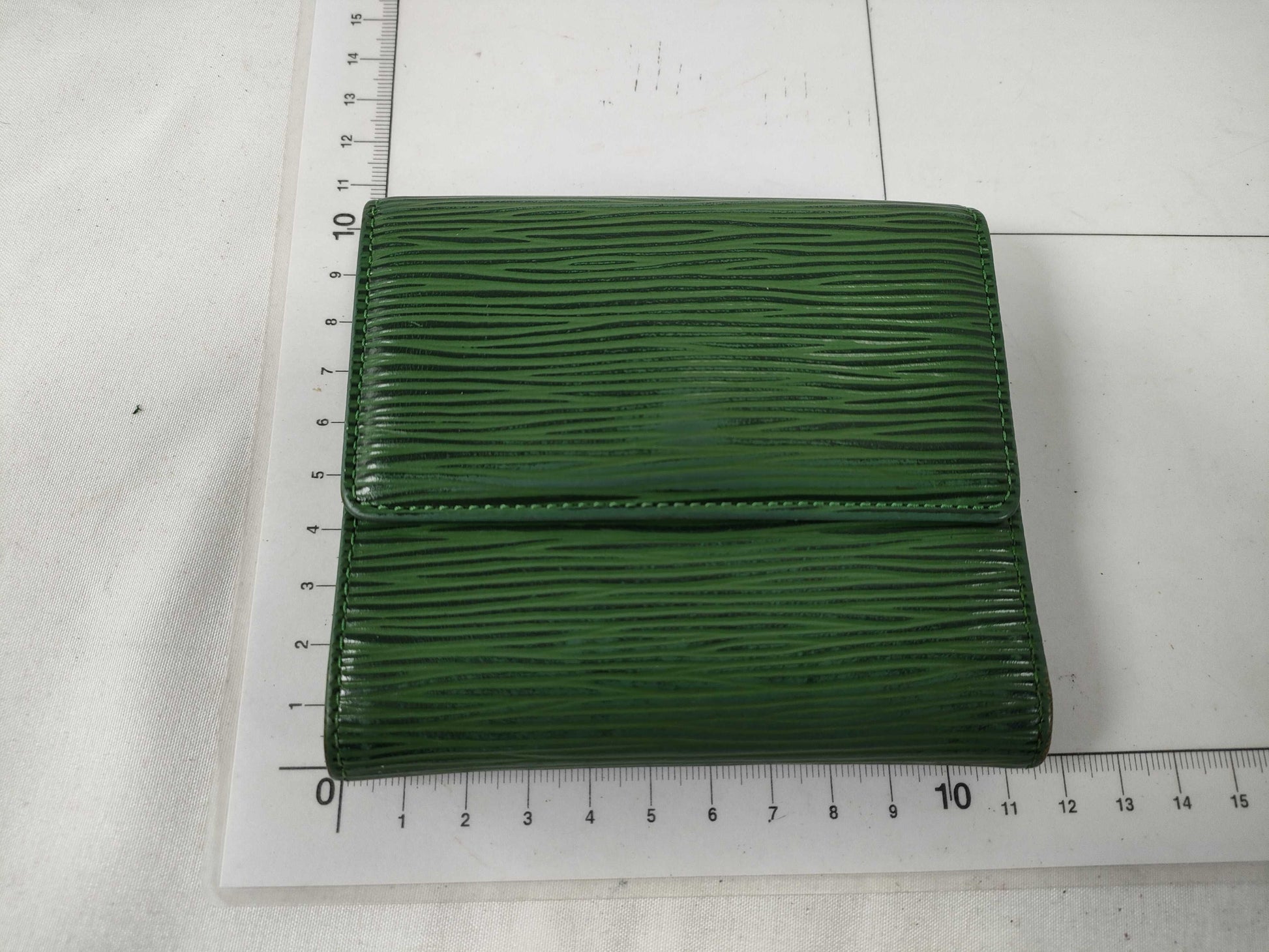 LOUIS VUITTON Epi LV Epi Porto Monevie Cartcredy M63484 SP0926 Wallet