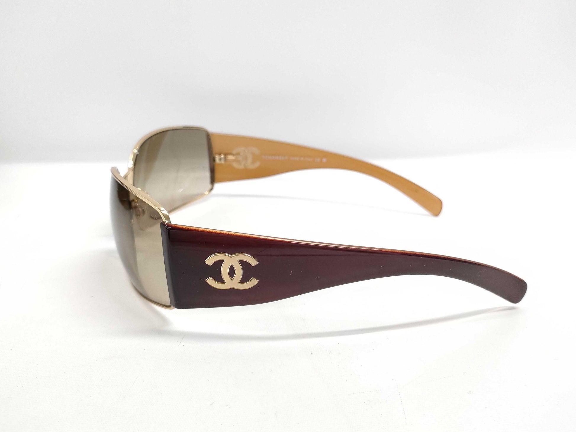 CHANEL Coco Mark Metal and Plastic 4115 Gold and Brown Sunglasses