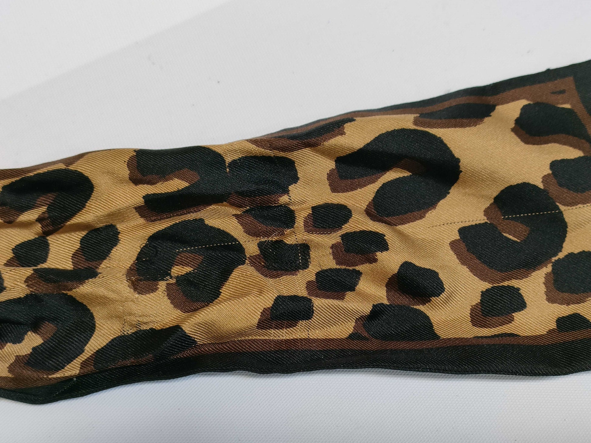 LOUIS VUITTON LV Leopard Bandeau M72394 Scarf