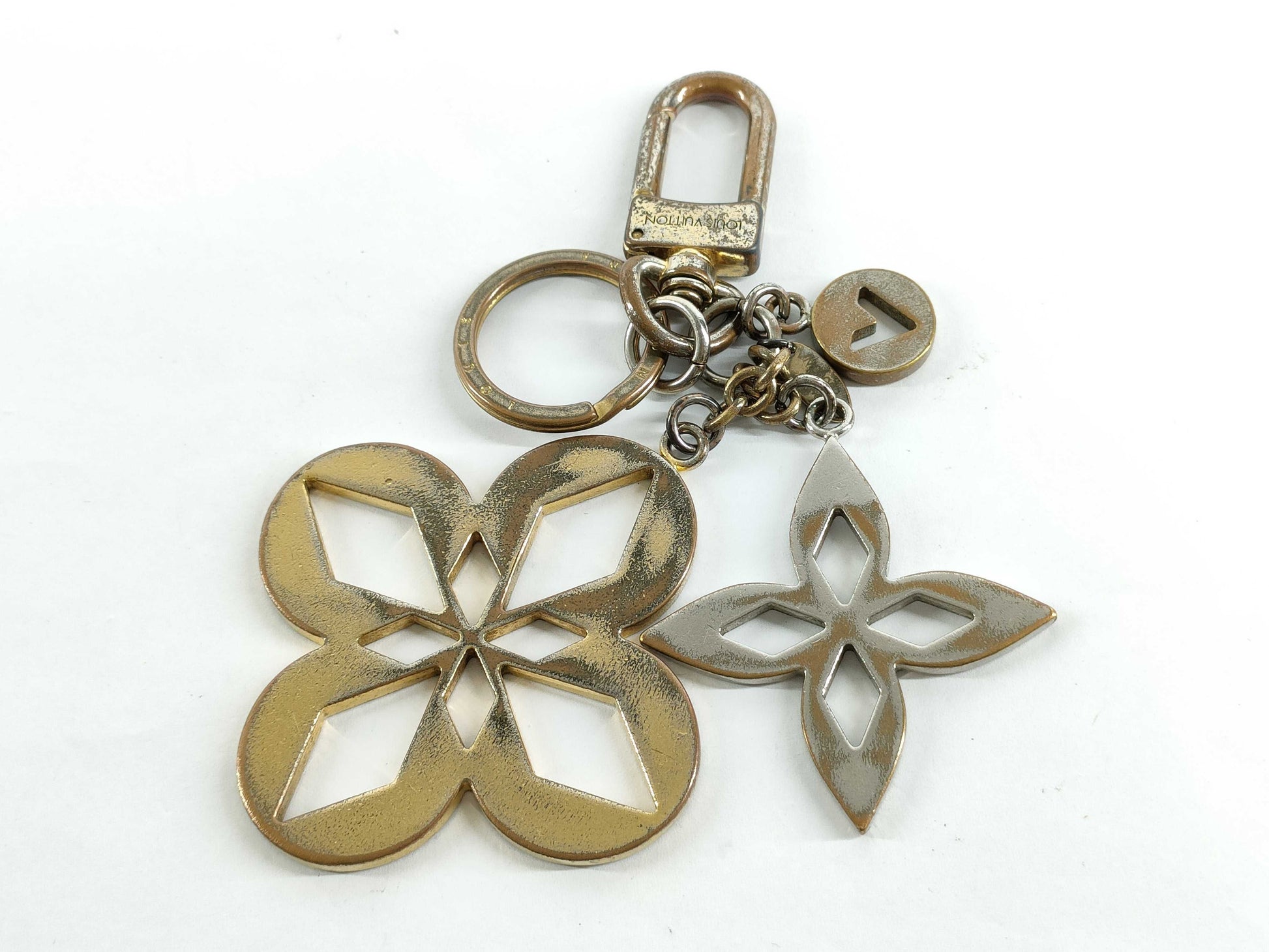LOUIS VUITTON LV Maltage Blossom M00002 OB0196 Keycase Keychain