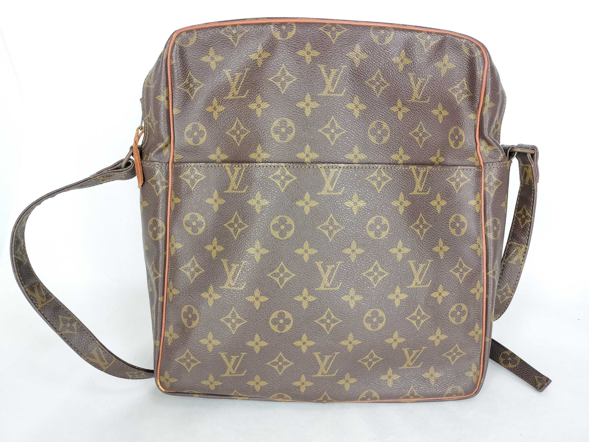 LOUIS VUITTON Monogram LV Monogram Marceau M40264 822 Shoulder Bag