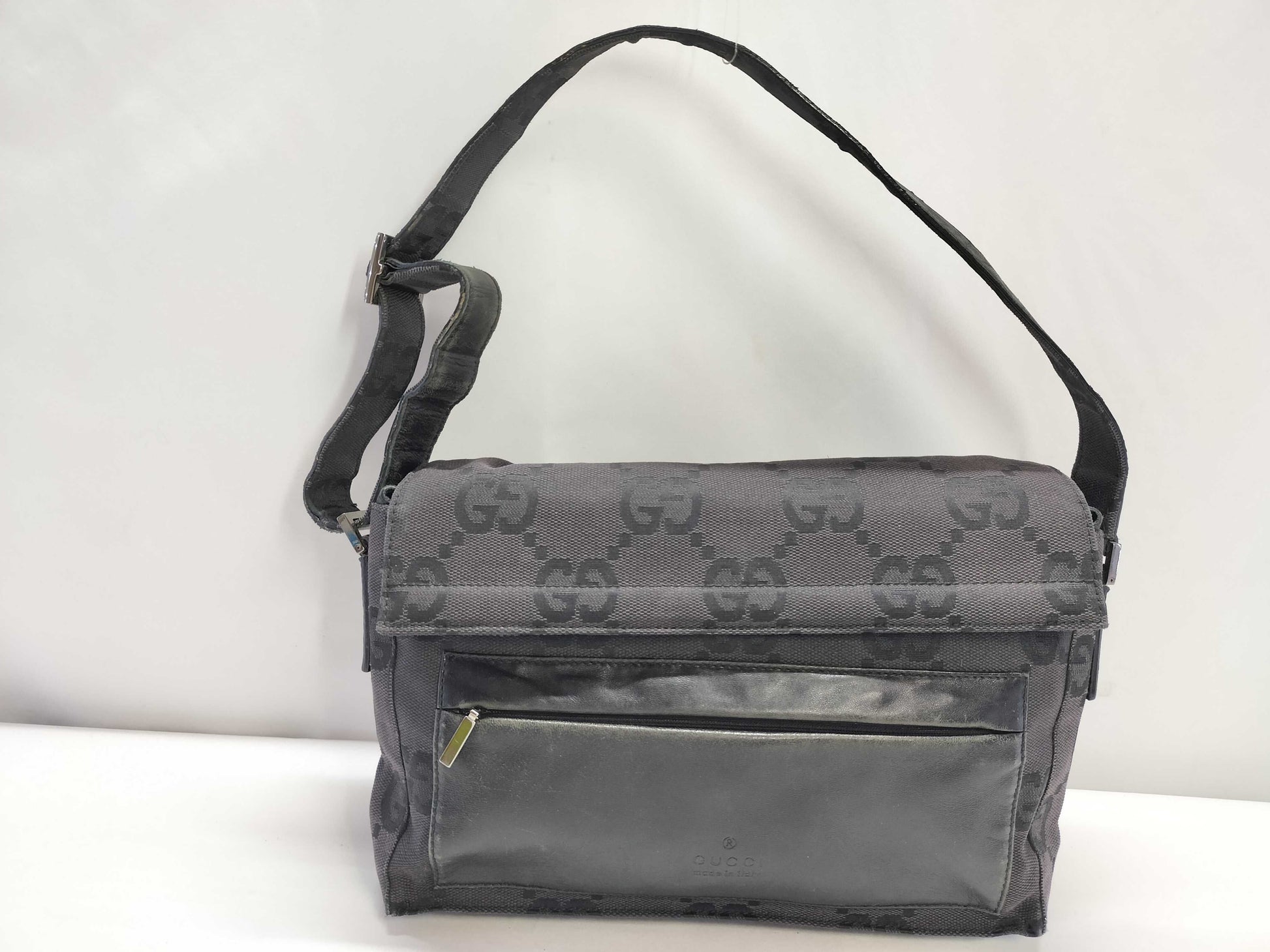 GUCCI GG Gucci GG Canvas Shoulder Bag 001/3805 002113 Black Shoulder Bag