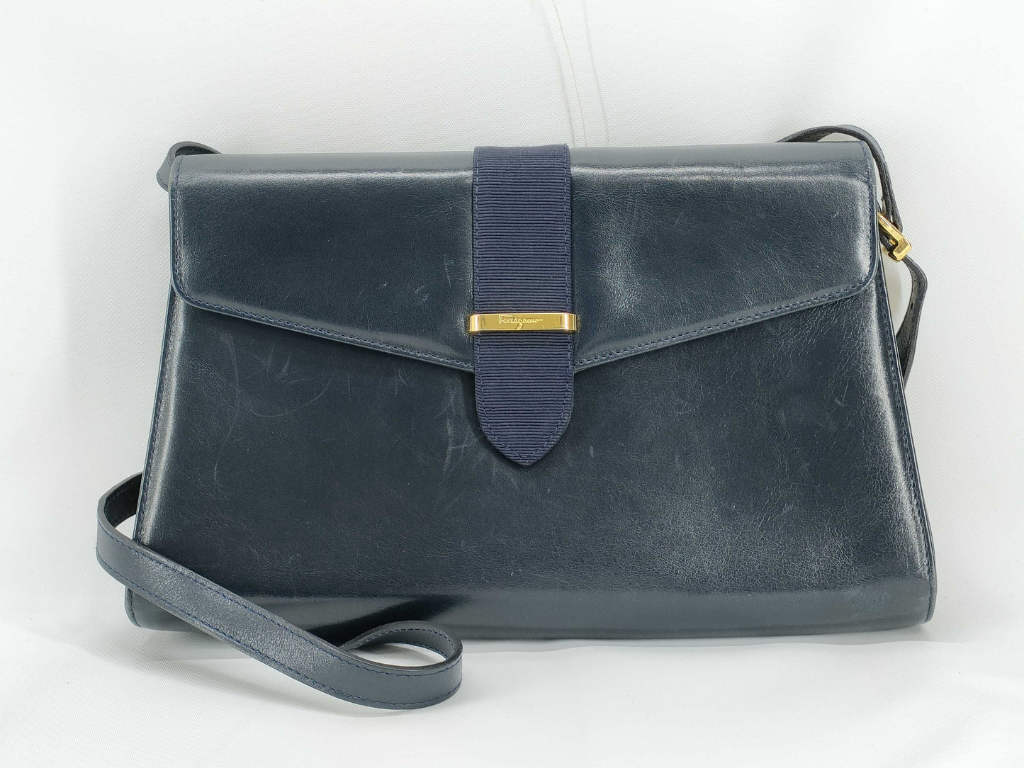 Salvatore Ferragamo Leather Shoulder Bag AD21.1767 Navy Shoulder Bag