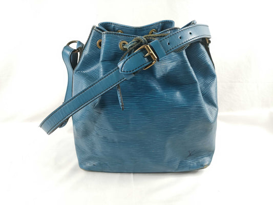 LOUIS VUITTON Epi LV Epi Petit Noe M44105 8911A2 Shoulder Bag