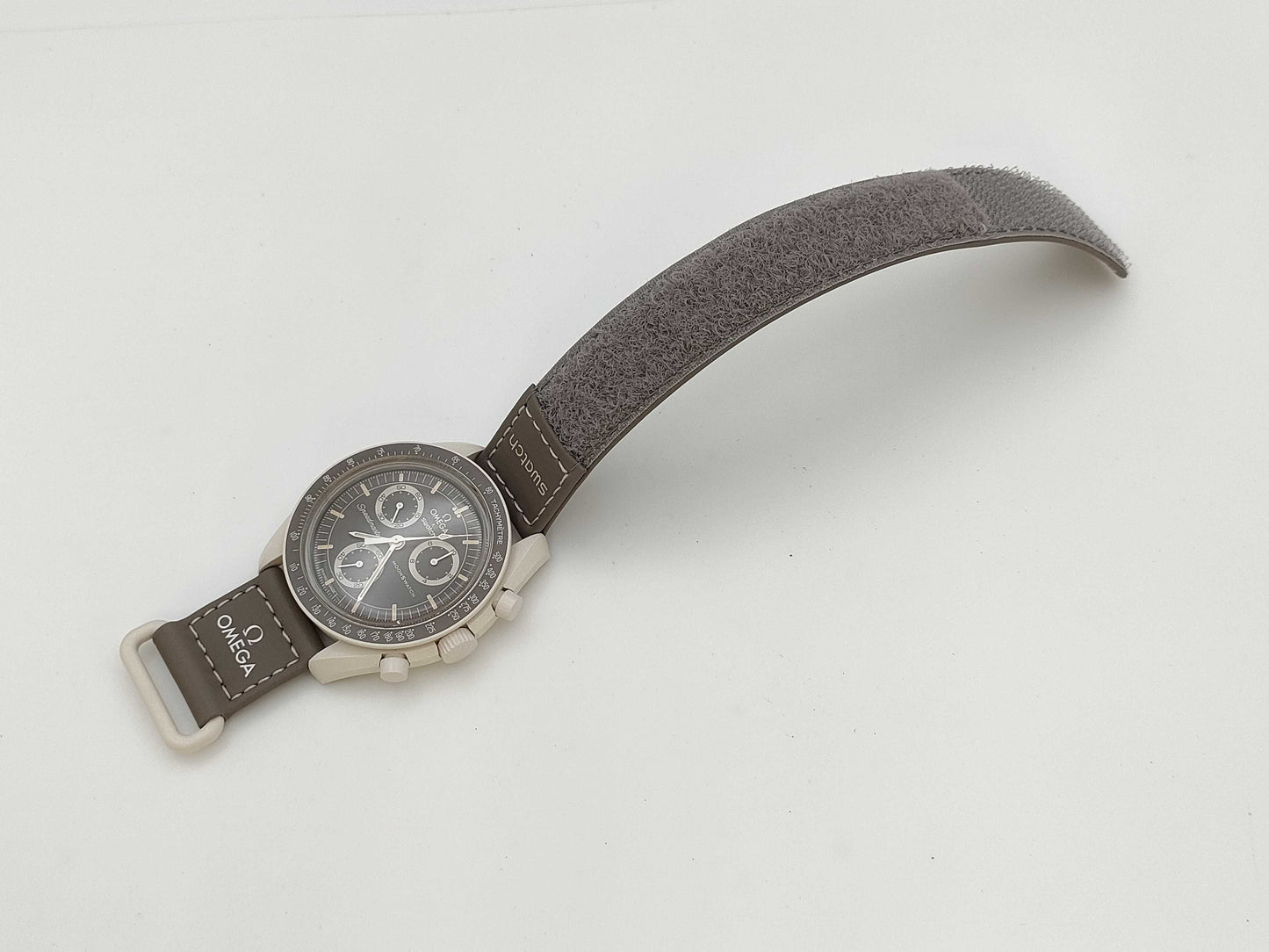 OMEGA Swatch Speedmaster Moonwatch SO33T103 Grey Dial Men's Watch
