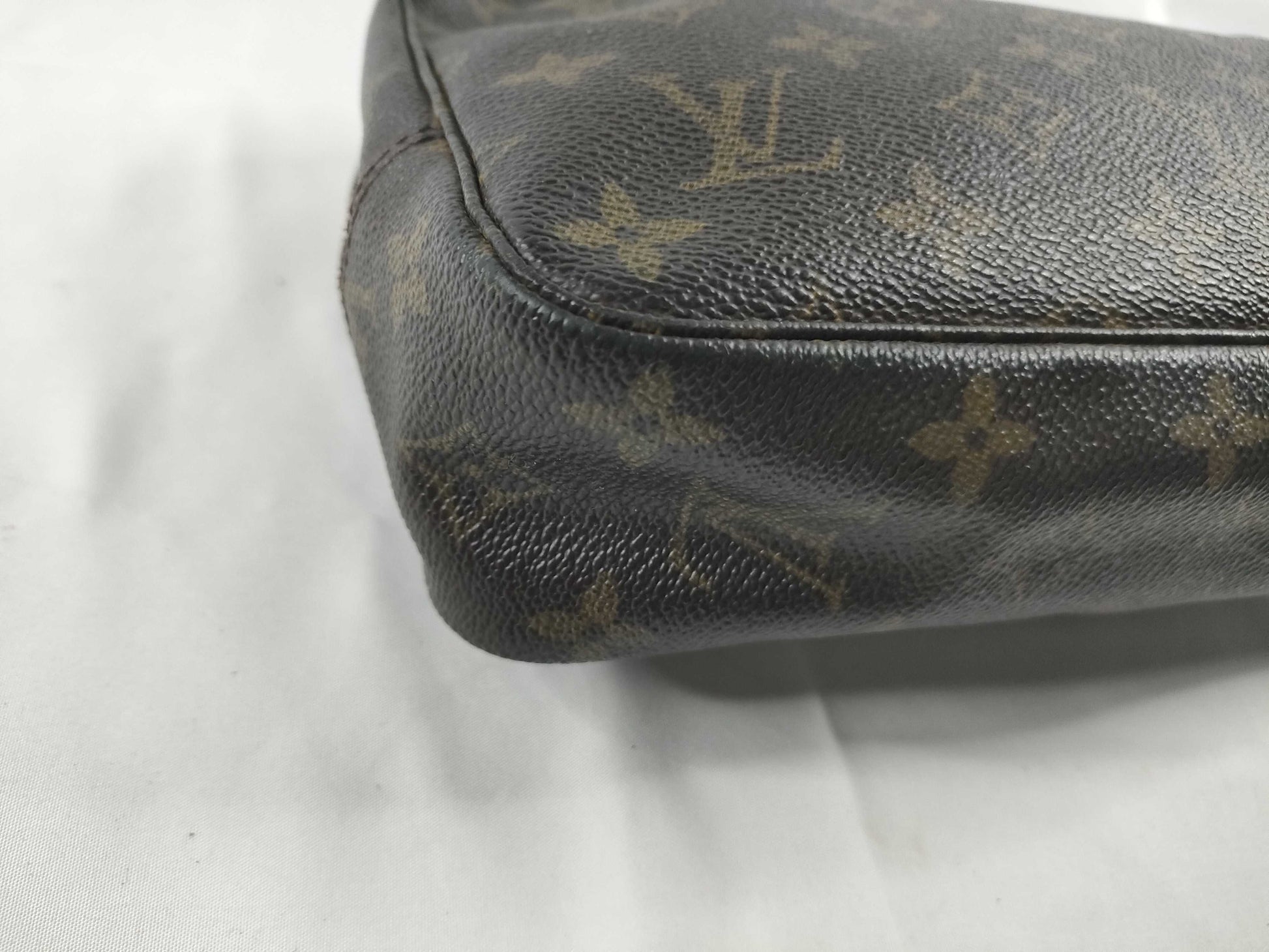 LOUIS VUITTON Monogram LV Monogram True Toilet 23 M47524 Serial Unknown Second Bag