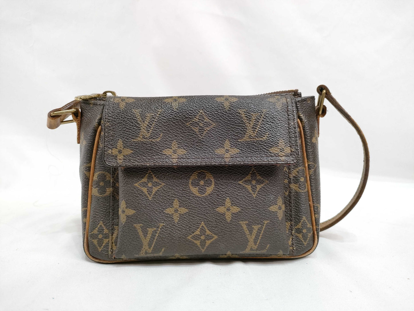 LOUIS VUITTON Monogram LV Monogram Vivacite PM M51165 Serial Unknown Shoulder Bag