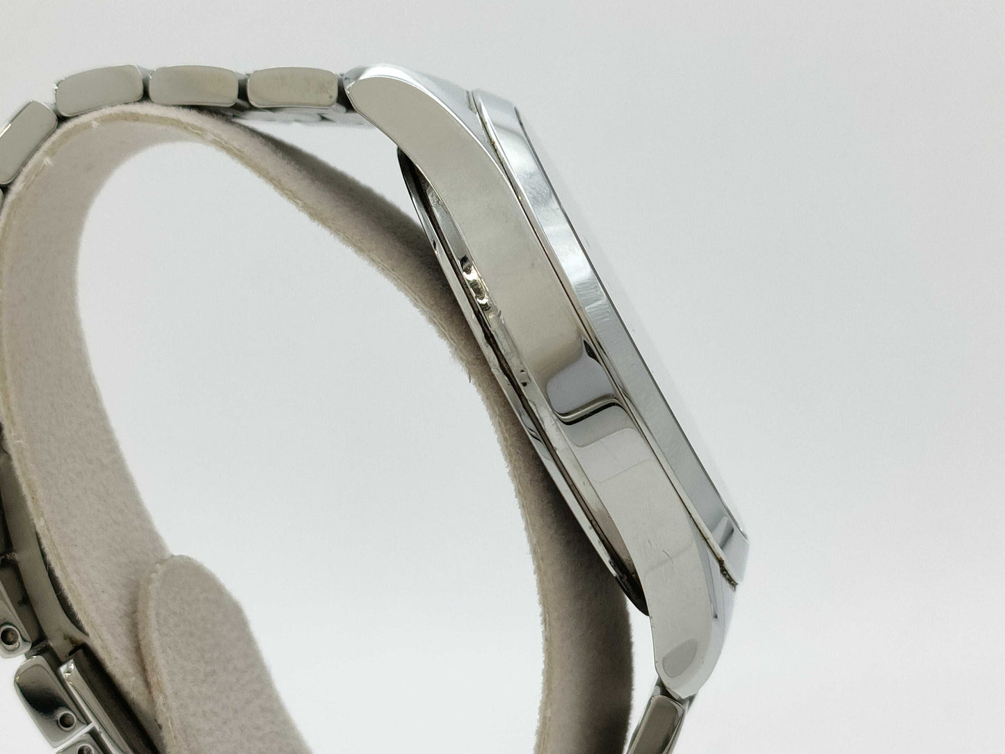 GUCCI 126.4 17088426 Quartz Silver Dial Men's Watch