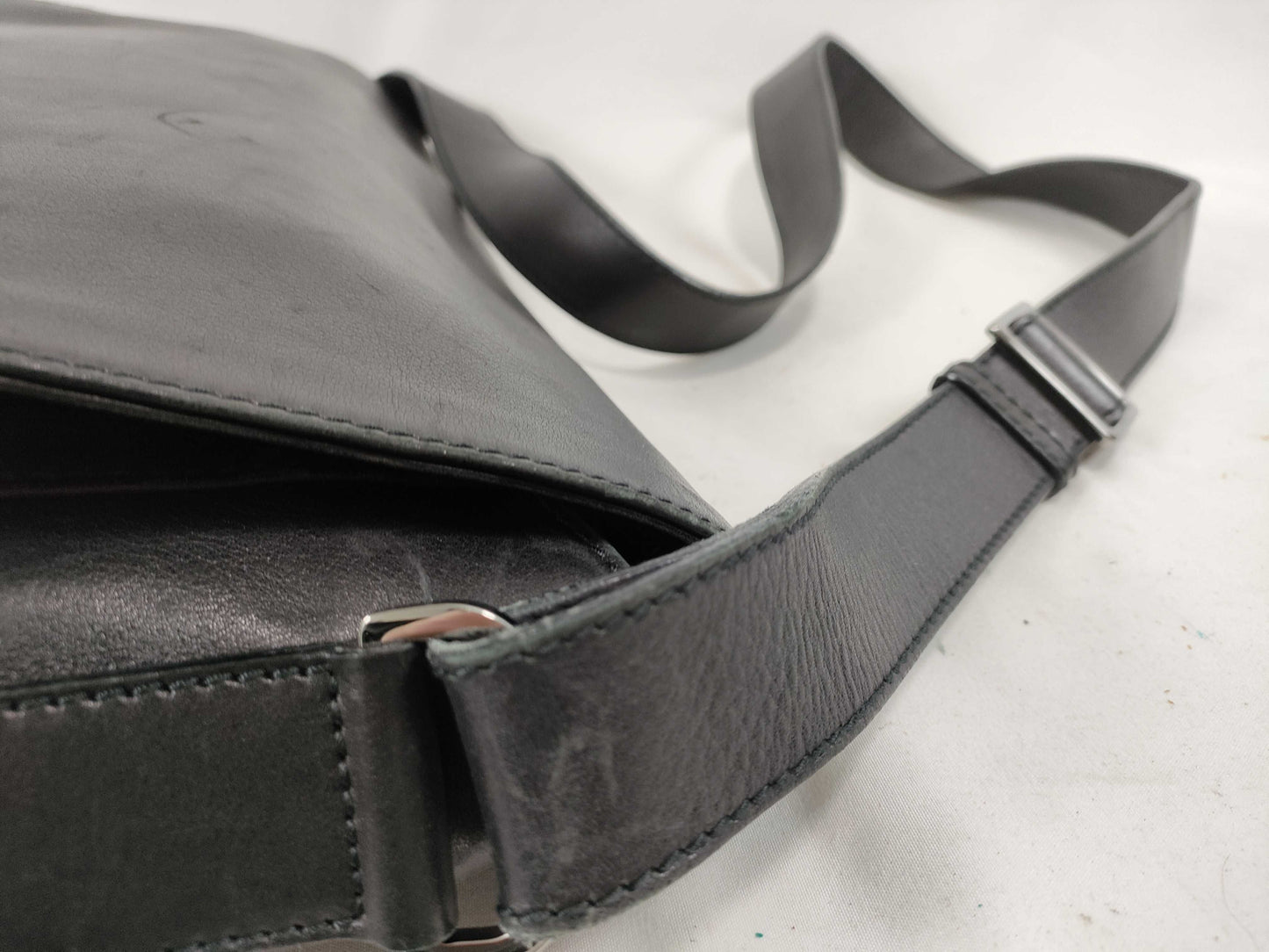 GUCCI Gucci Leather Shoulder Bag Black Shoulder Bag
