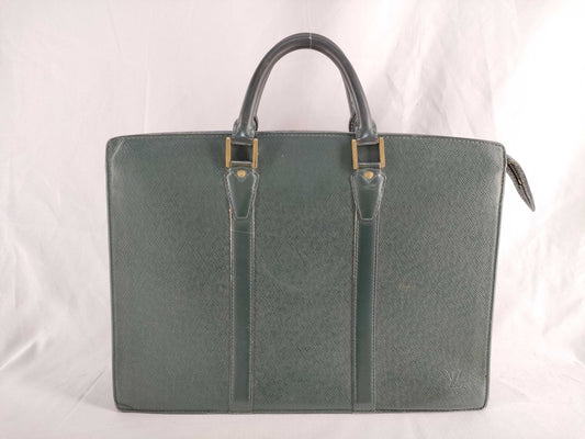 LOUIS VUITTON Taiga LV Taiga Porto Cumanrosan M30054 VI1926 Business Bag