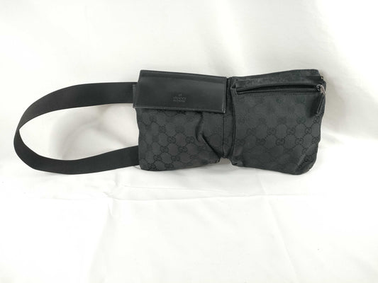 GUCCI GG Canvas Gucci GG Canvas Body Bag Black Bag