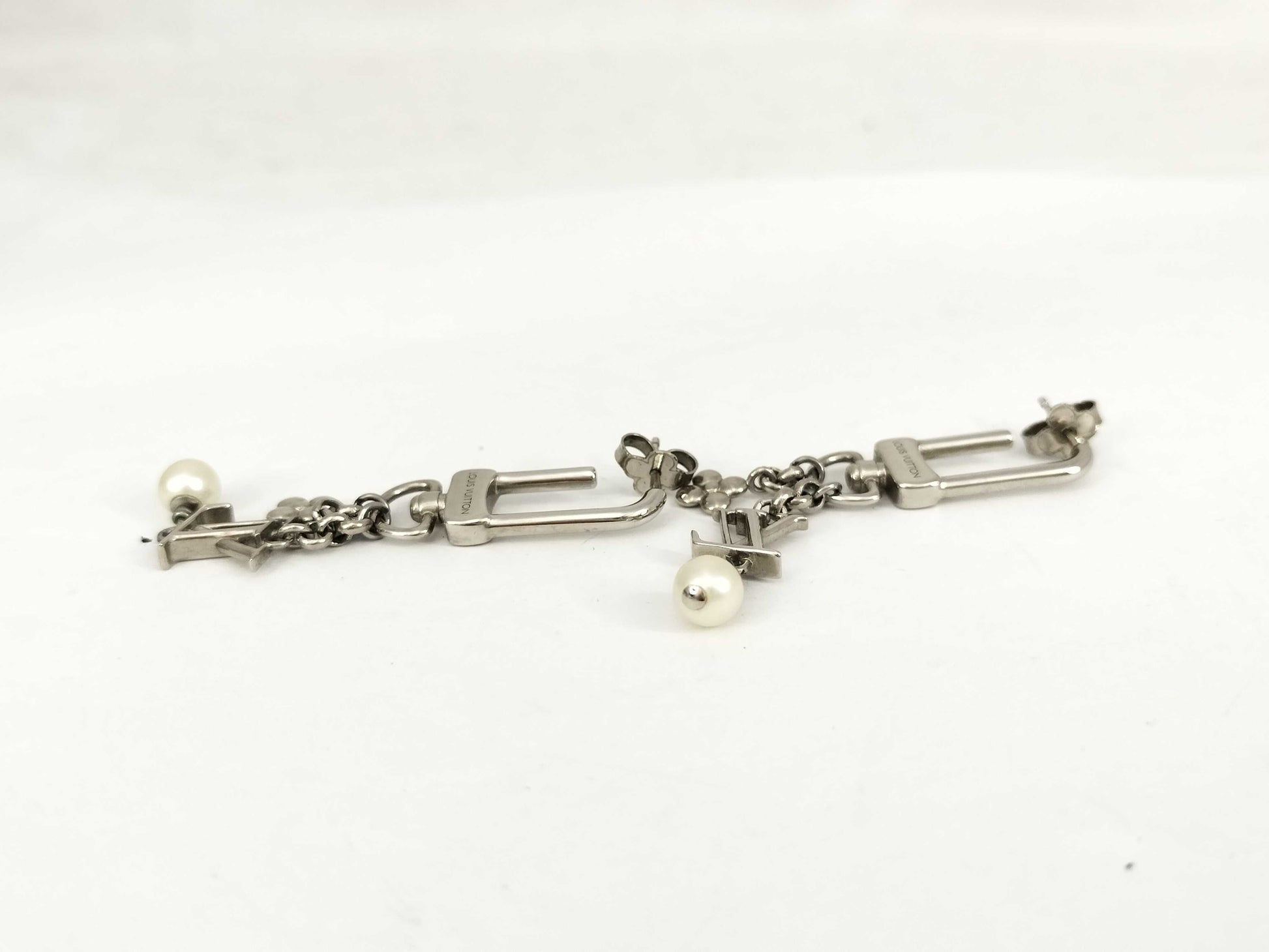 LOUIS VUITTON Earrings LV Iconic Hook M02674 Earrings