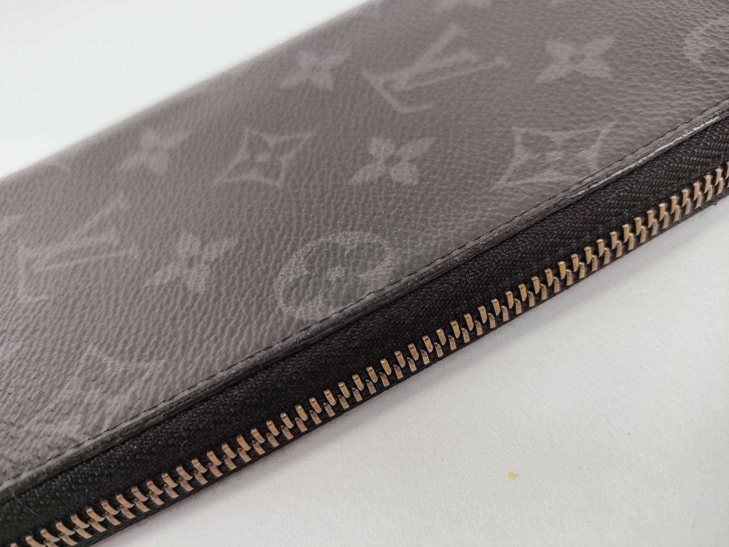 LOUIS VUITTON Eclipse Zippy Wallet Vertical M62295 Wallet