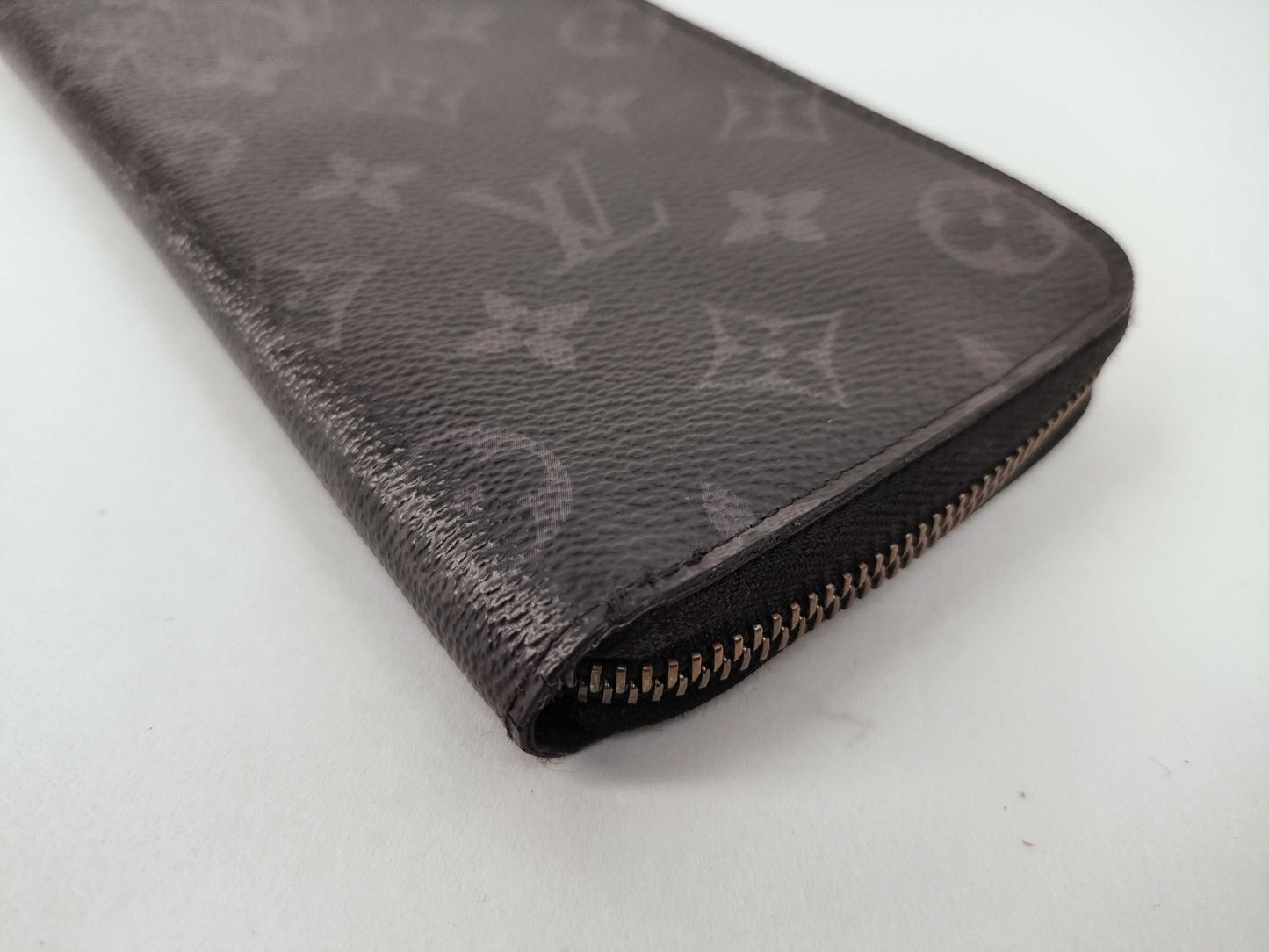 LOUIS VUITTON Eclipse Zippy Wallet Vertical M62295 Wallet