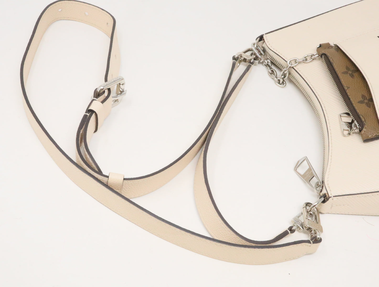 LOUIS VUITTON Epi Marel M80688 White RFID Shoulder Bag