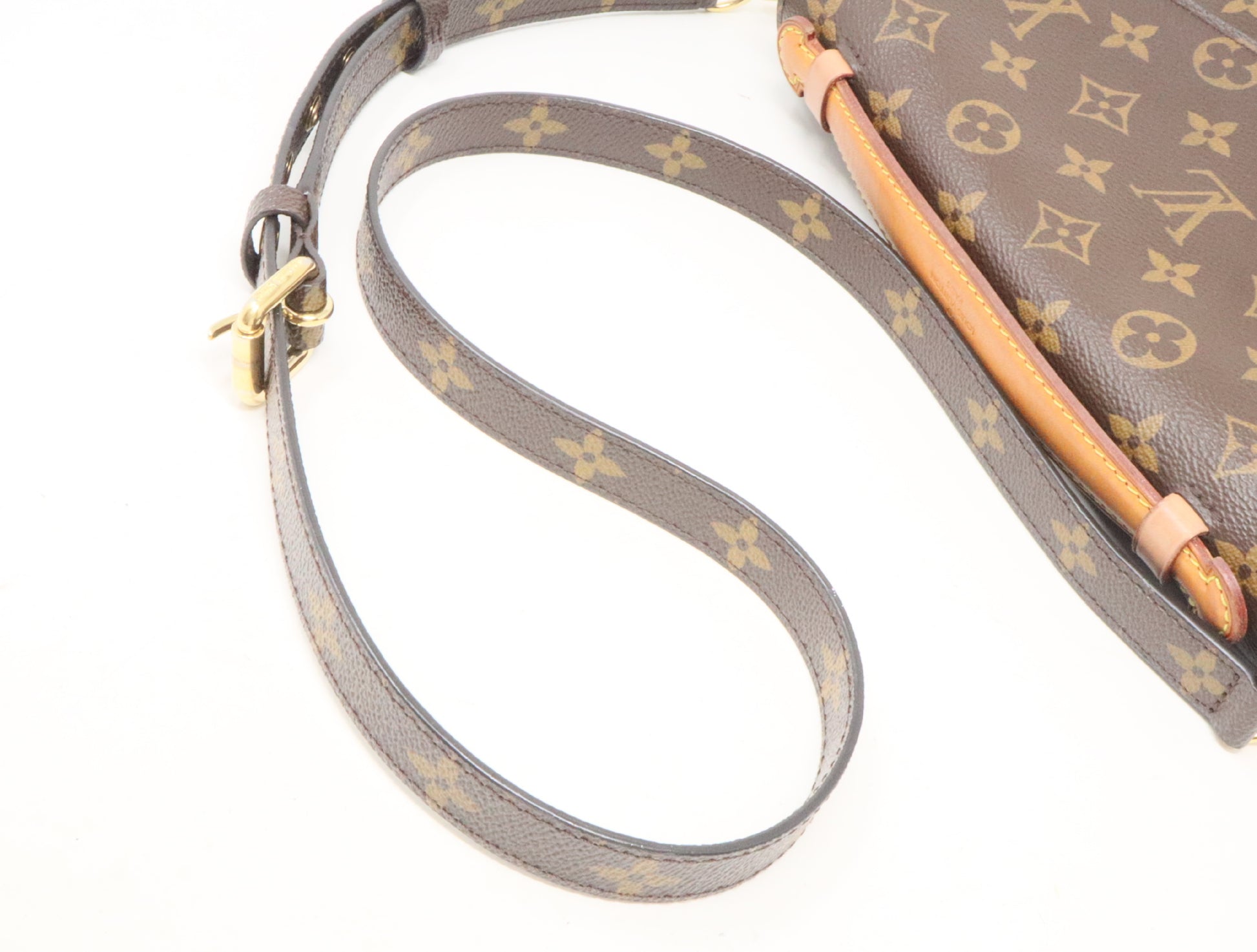 LOUIS VUITTON Monogram Pochette Metis MM M44875 DR2109 Shoulder Bag
