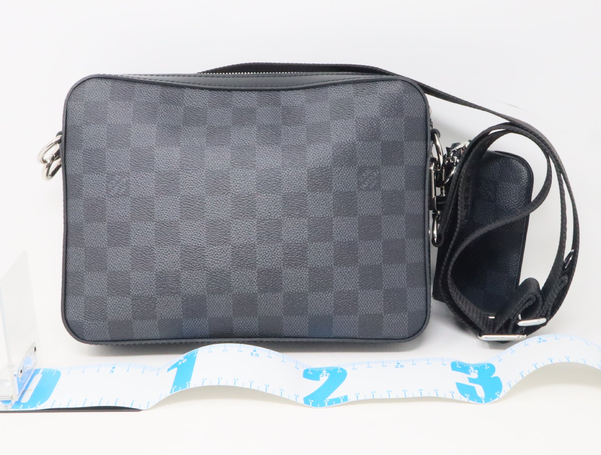 LOUIS VUITTON Damier Graffit Trio Messenger N58040 Shoulder Bag