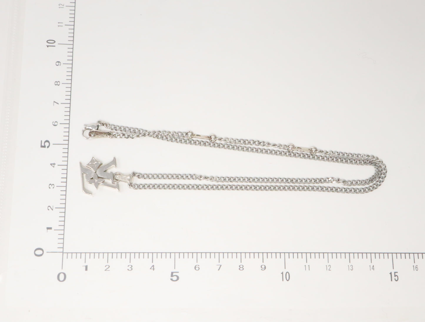 LOUIS VUITTON M02254 Pendant Monogram Row DI2284 Necklace