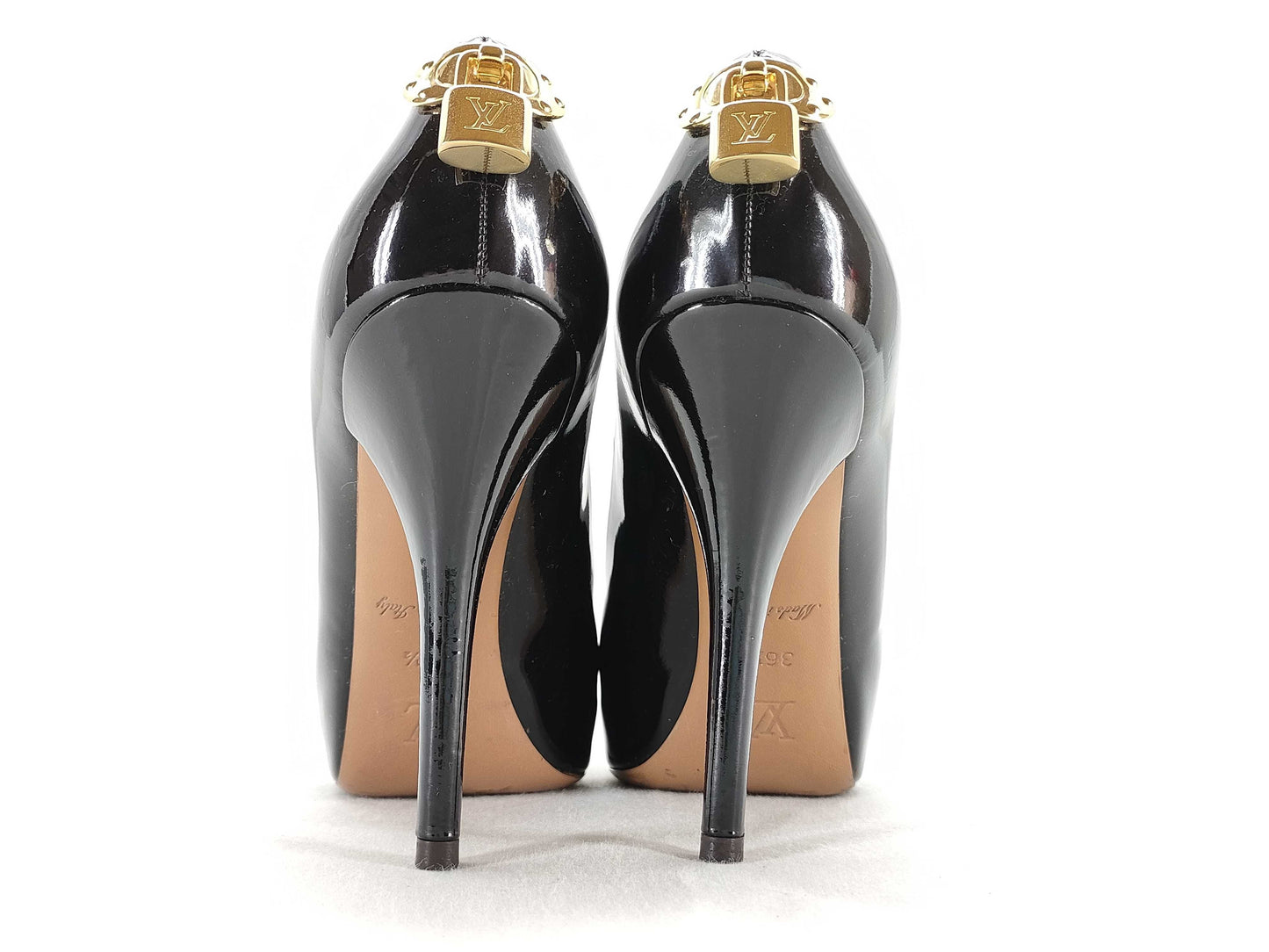 LOUIS VUITTON LouisVitton Women's Shoes Size 36.5 Pumps