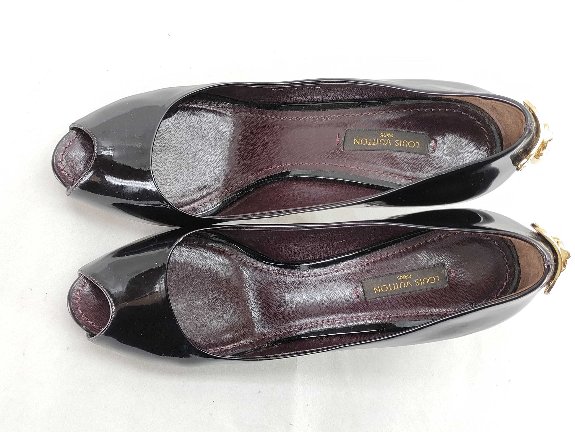 LOUIS VUITTON LouisVitton Women's Shoes Size 36.5 Pumps