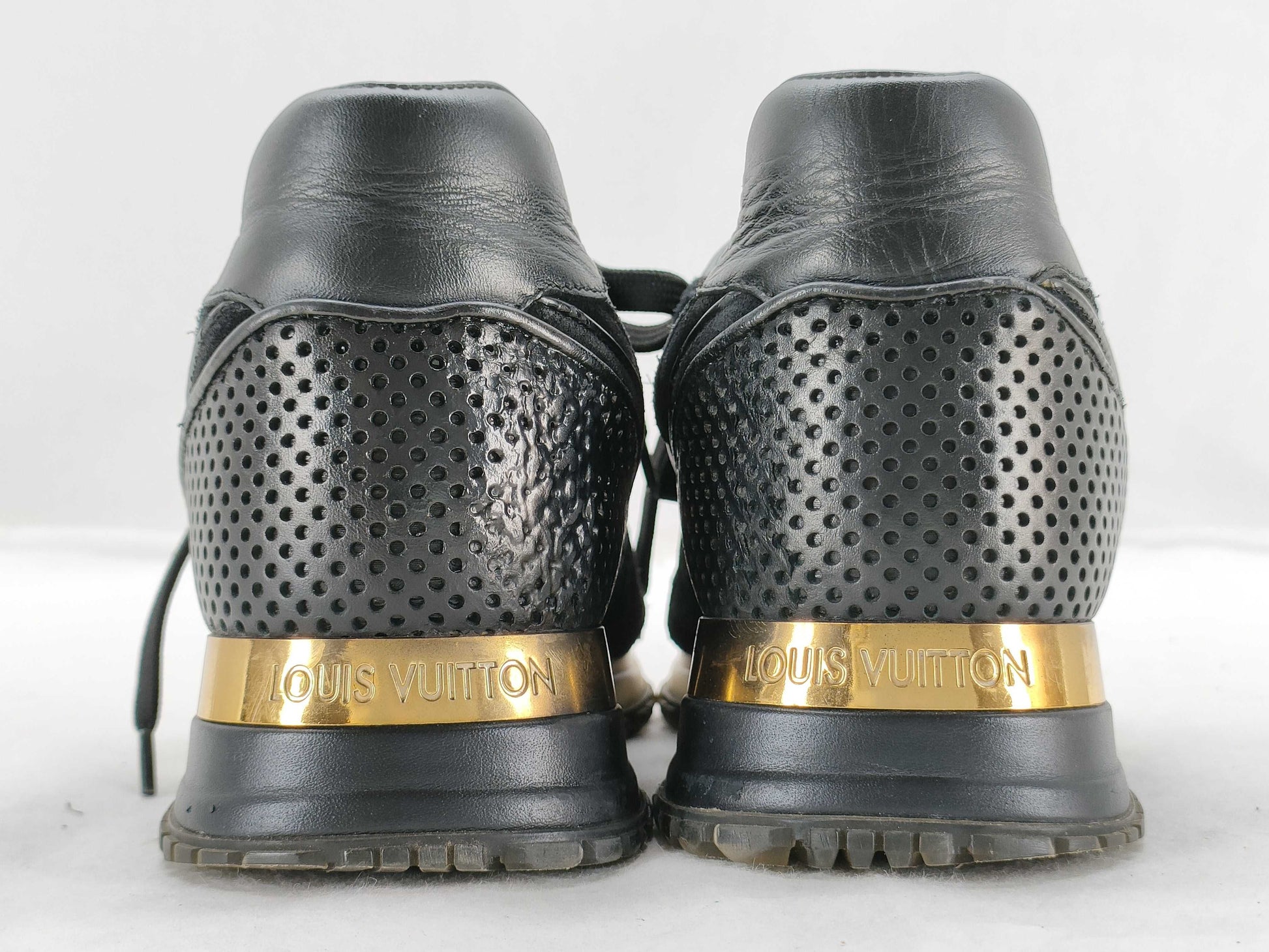 LOUIS VUITTON Louis Vuitton Women's Shoes Size 34.5 Sneakers