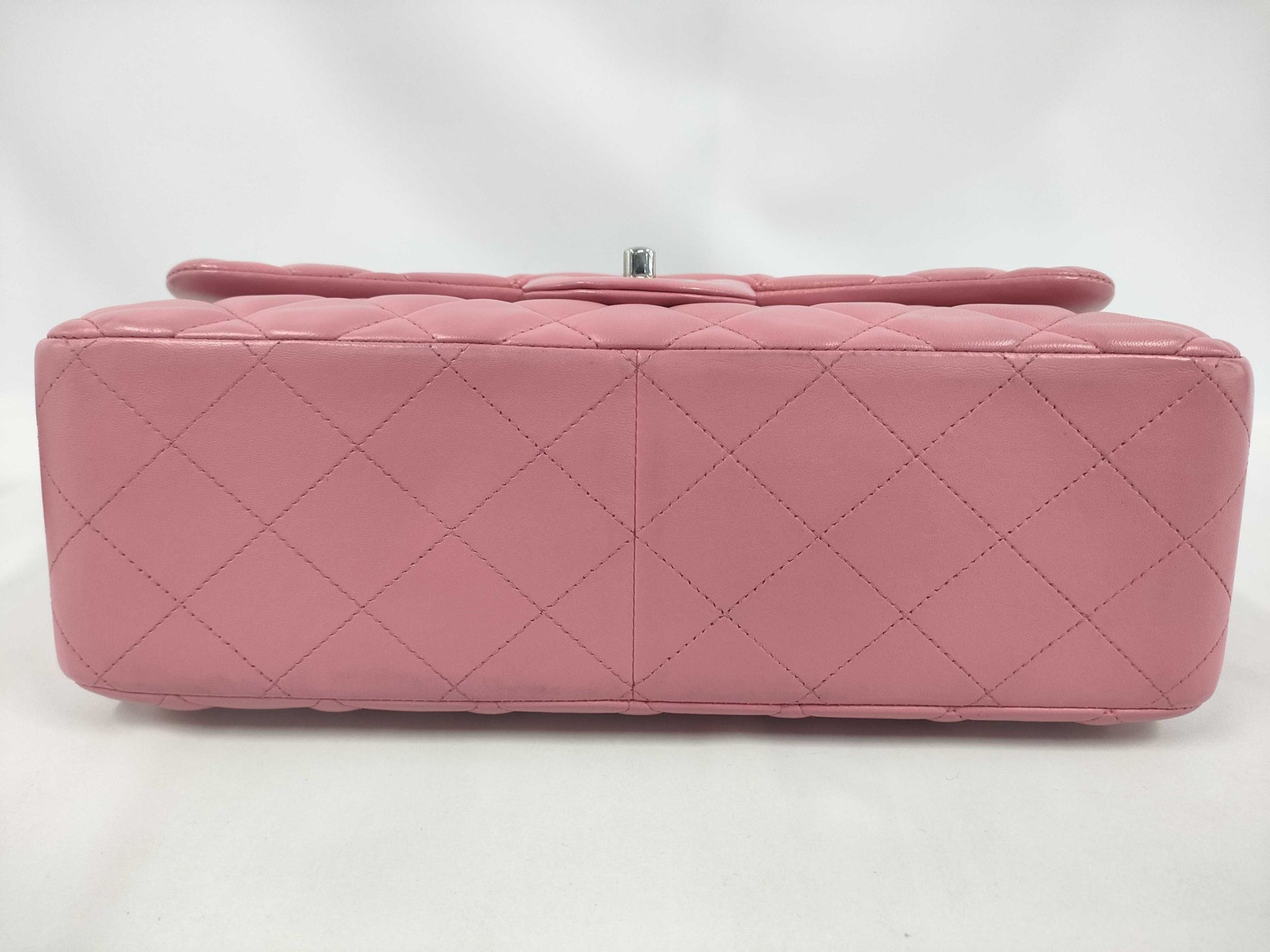CHANEL Matelasse Pink Shoulder Bag