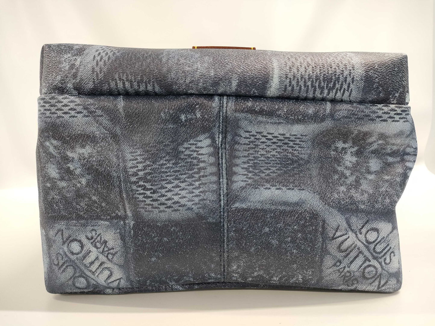 LOUIS VUITTON Discovery Backpack