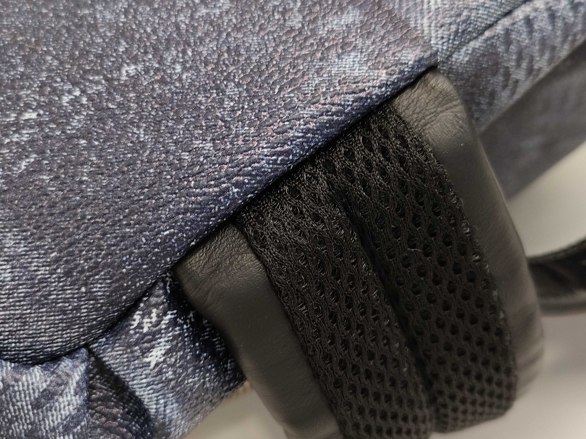 LOUIS VUITTON Discovery Backpack