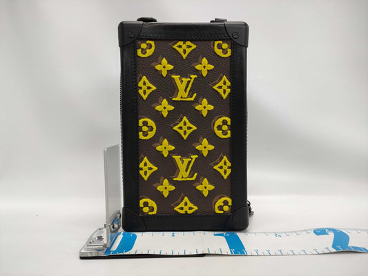 LOUIS VUITTON shoulder bag