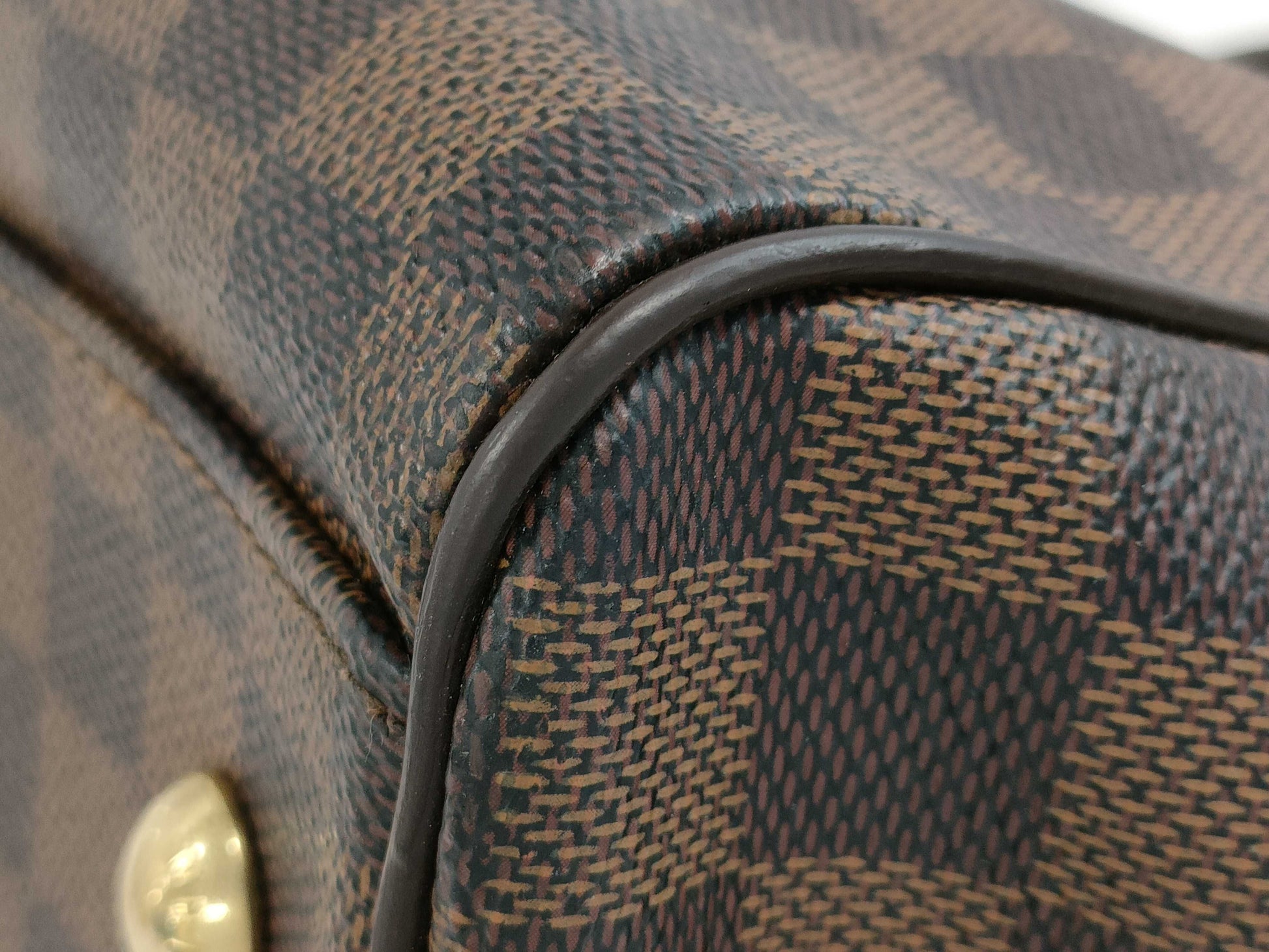 LOUIS VUITTON Damier Trevi Shoulder Bag