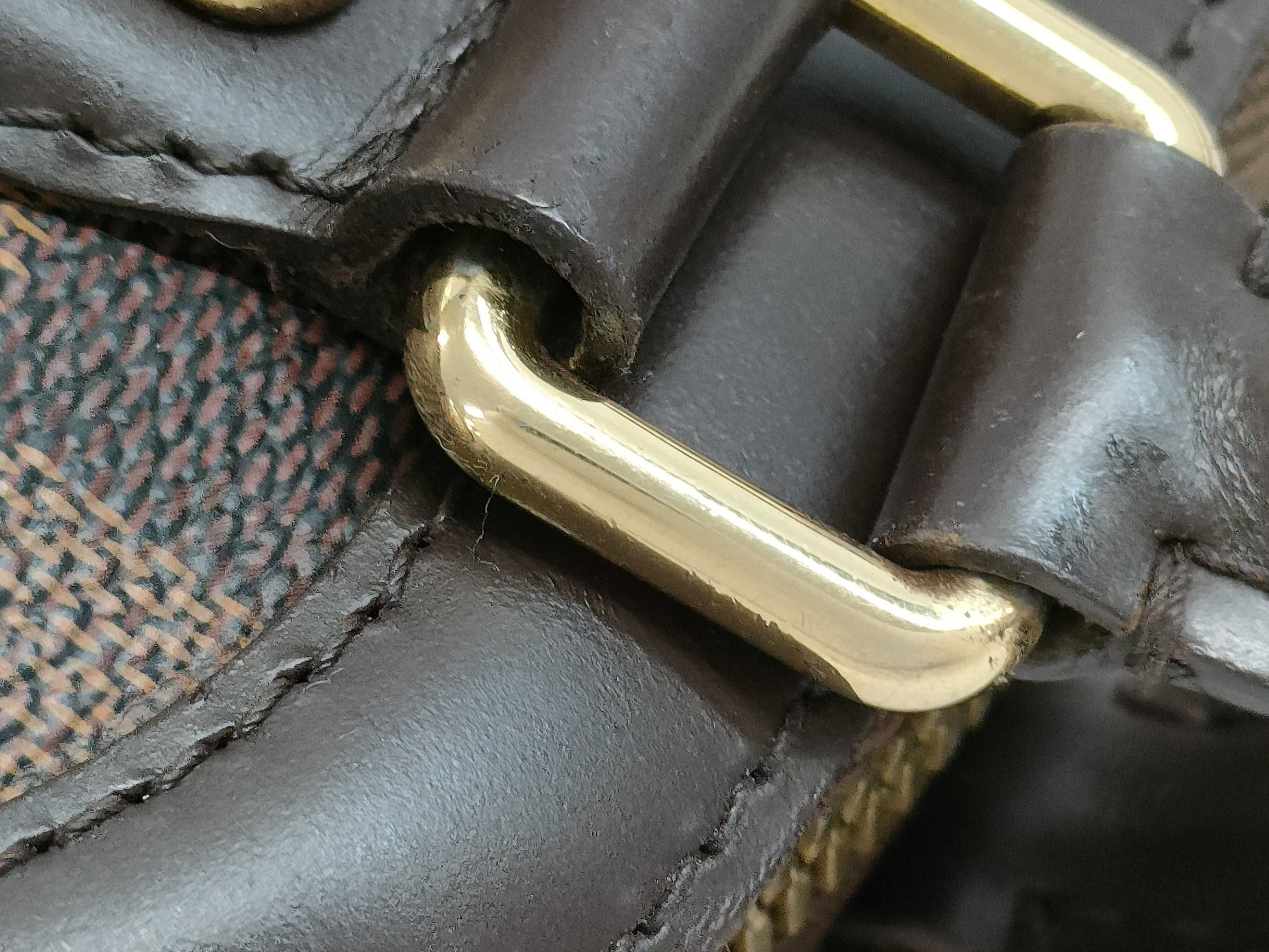 LOUIS VUITTON Damier Trevi Shoulder Bag