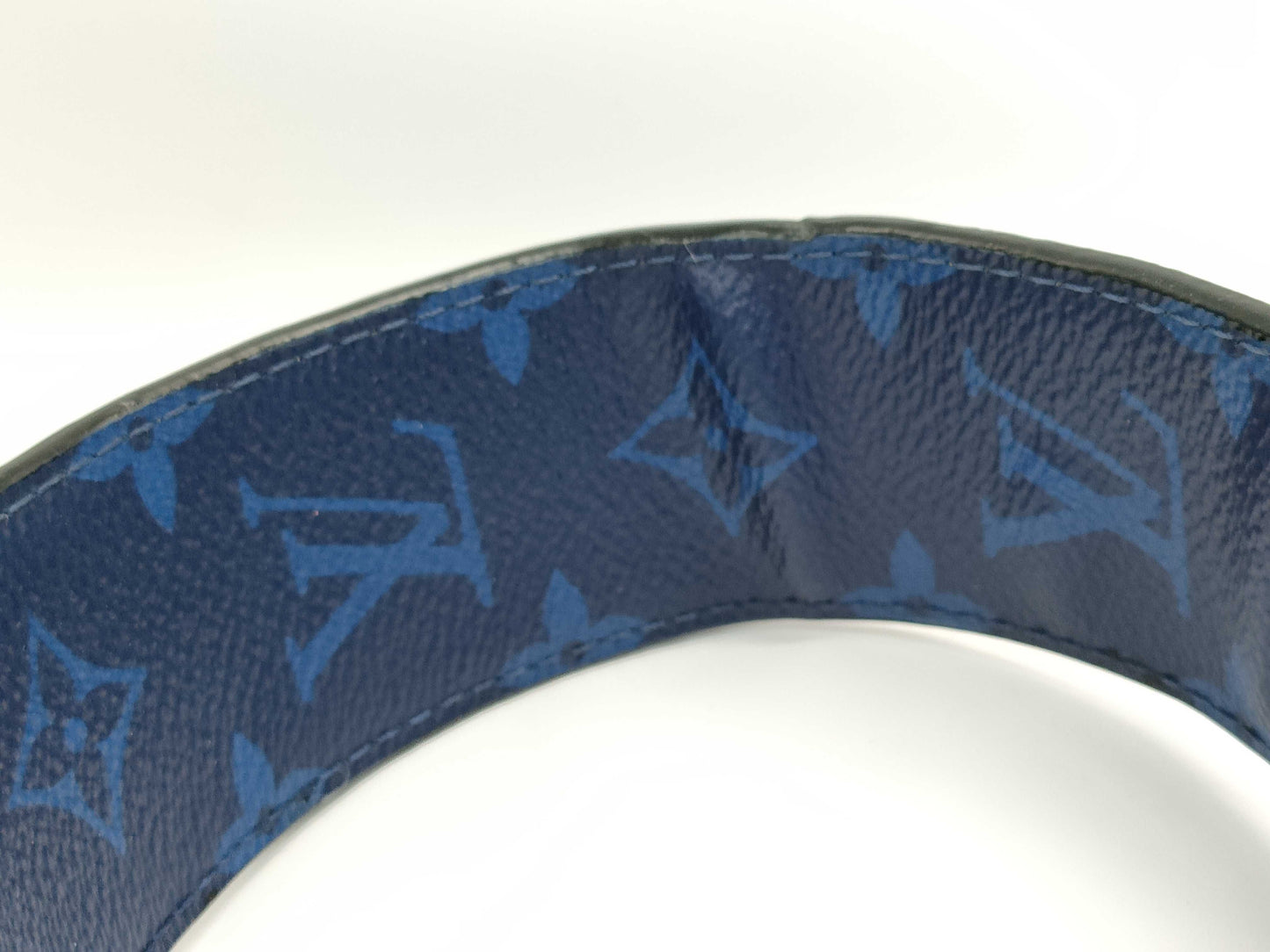 LOUIS VUITTON Taiga Rama Outdoor Messenger Shoulder Bag