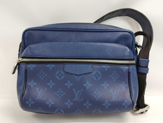 LOUIS VUITTON Taiga Rama Outdoor Messenger Shoulder Bag